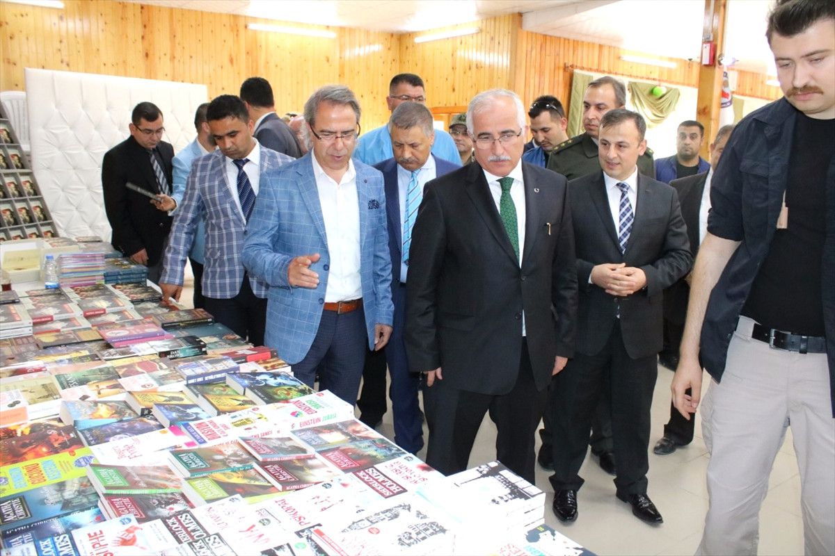 Birecik\'te Kitap Fuarı Açıldı