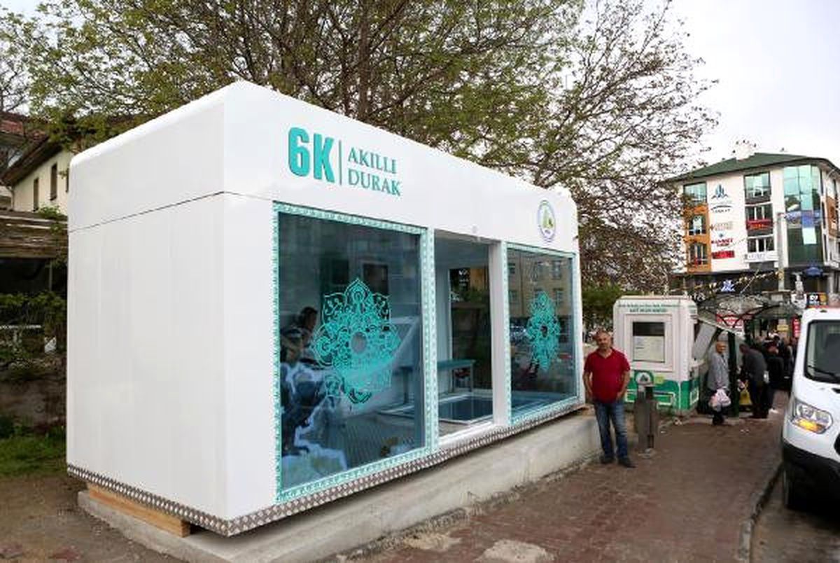 Bolu\'da Klimalı Otobüs Durağı