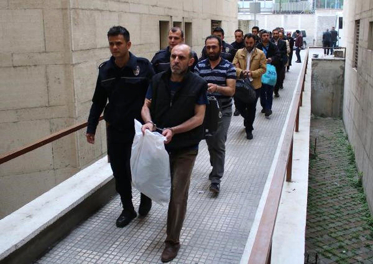Bursa\'da Toplantı Halinde Yakalanan 10 Fetö Şüphelisi Adliyede