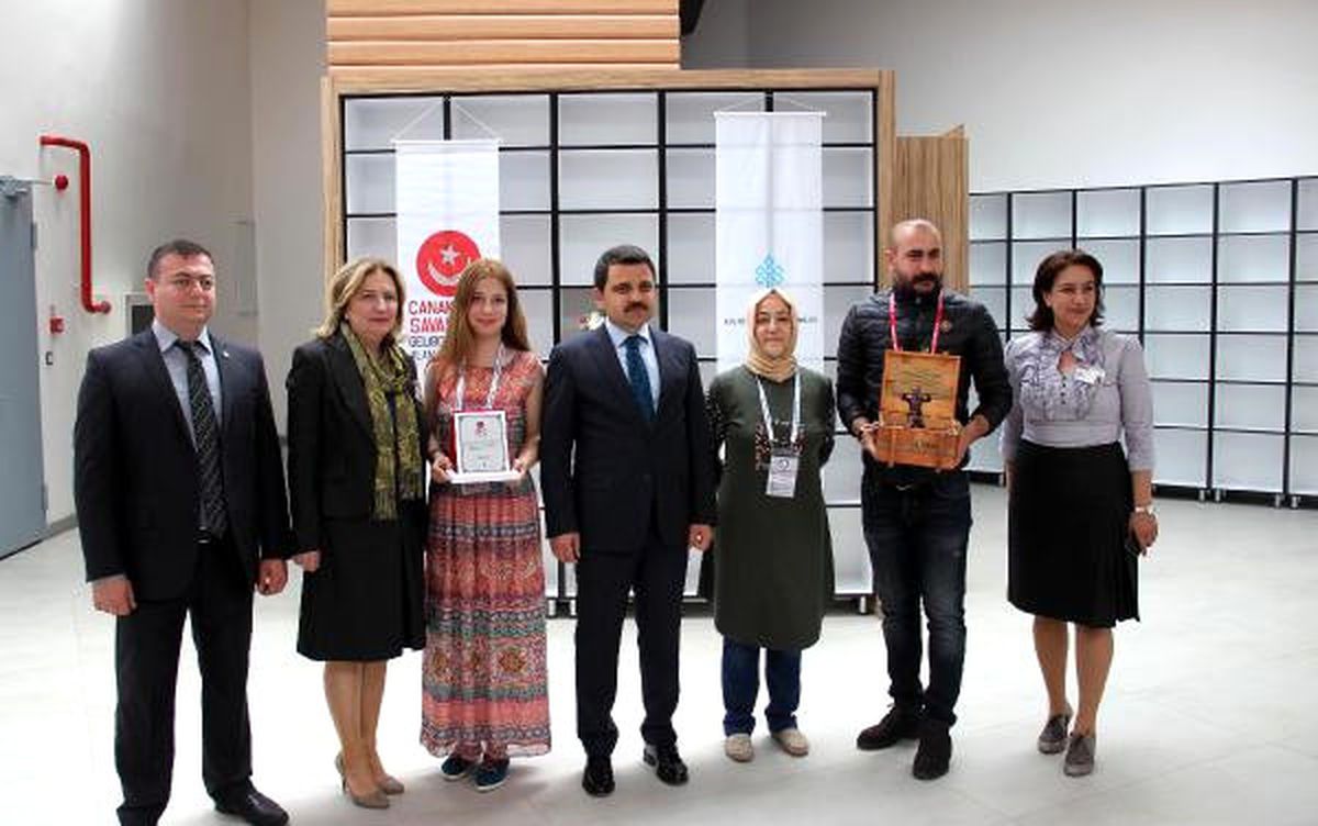 Çanakkale Destanı Tanıtım Merkezi\'nde 1 Milyonuncu Ziyaretçiye Plaket