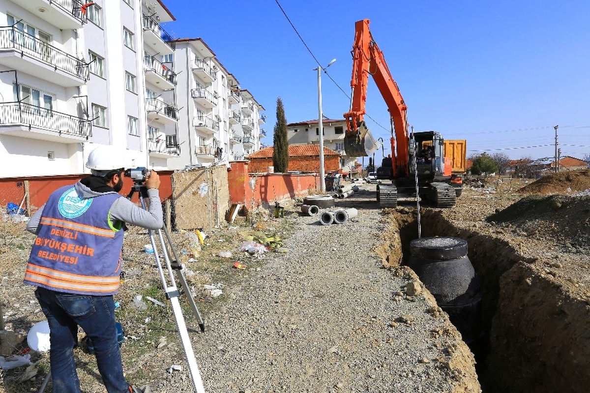 Çardak\'a 7 Bin 500 Metre Kanalizasyon Hattı