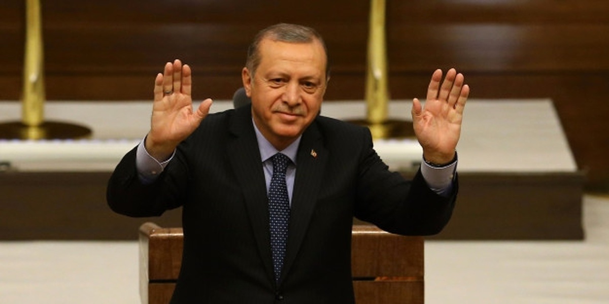 Cumhurbaşkanı Erdoğan, 33 Ay Sonra AK Parti\'ye Döndü