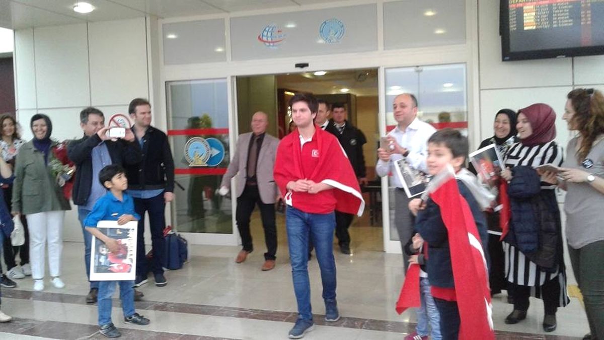 Denizlili Batuhan Romanya\'dan Madalya ile Döndü