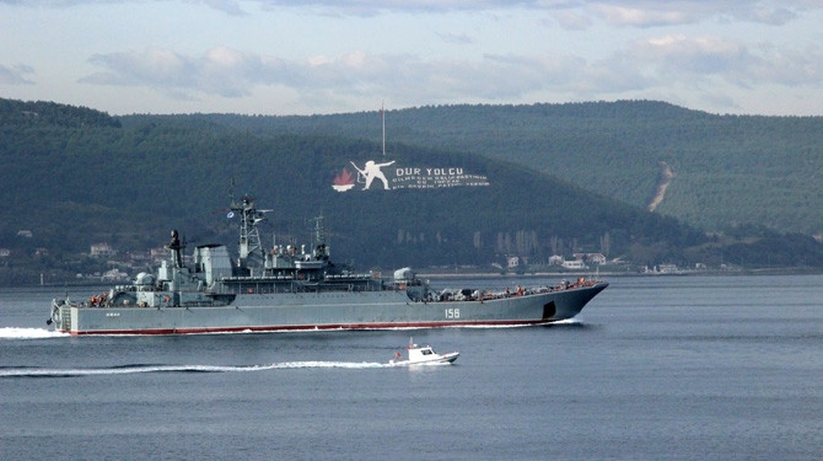 Dha İstanbul -  2   Rus Savaş Gemisi İstanbul Boğazı\'ndan Geçti
