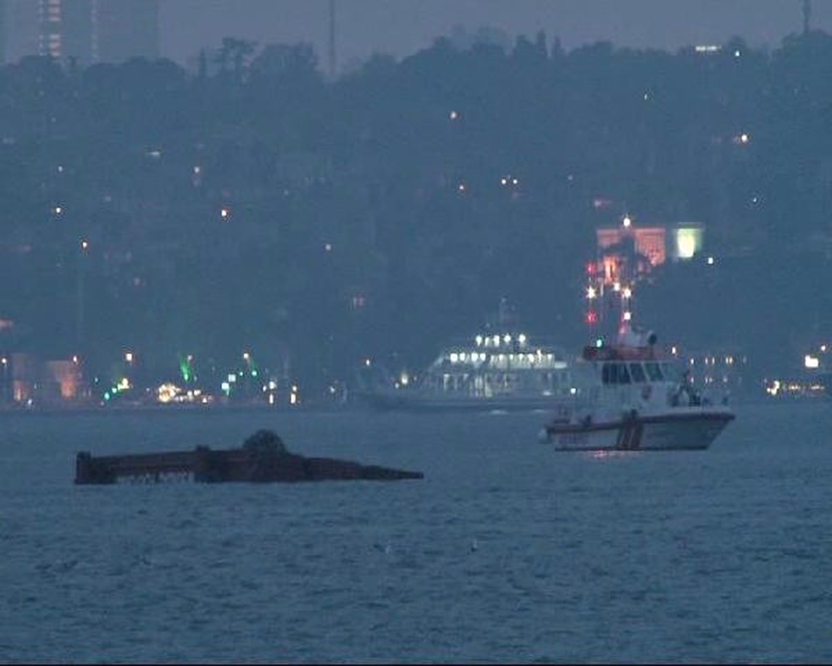 Dha İstanbul - Bir Geminin Çektiği Barç Beykoz Açıklarında Battı