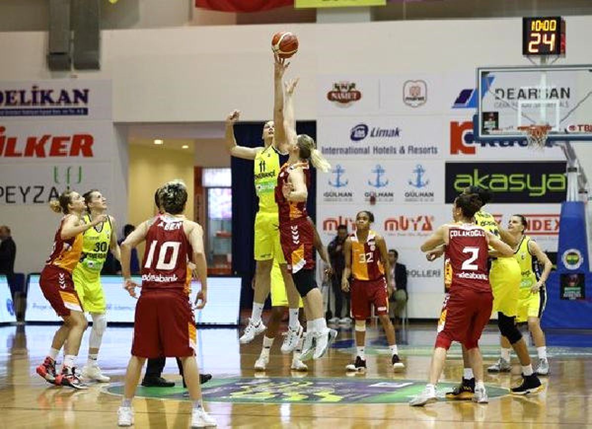 Fenerbahçe Kadın Basketbol Takımı, Yarı Final Serisinde 2-0 Öne Geçti