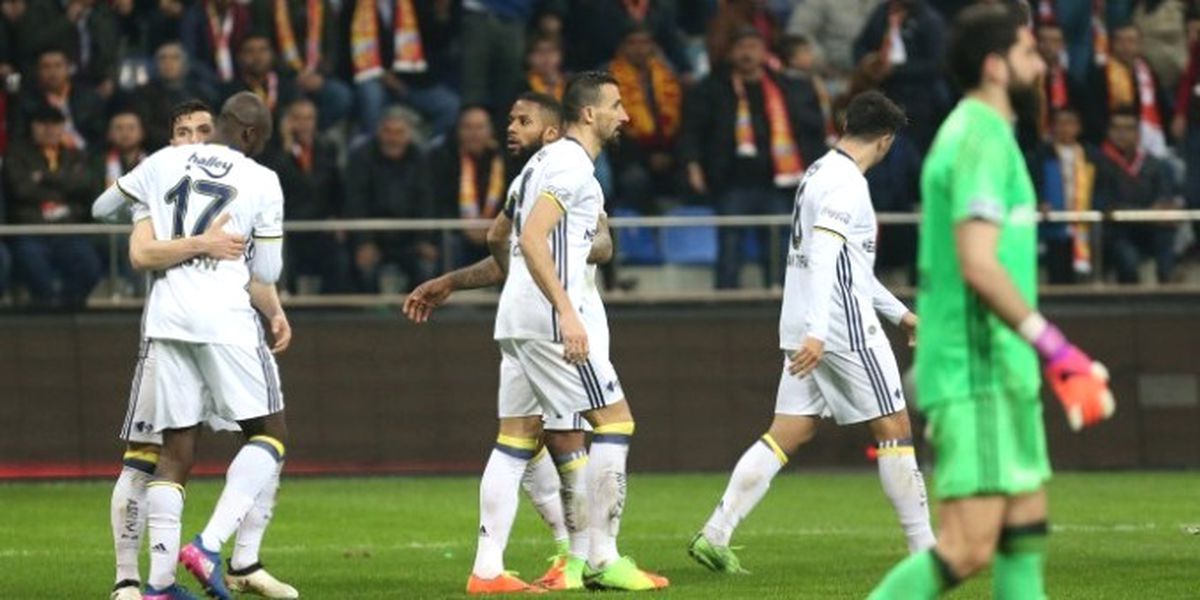 Fenerbahçe\'yi Derbi Öncesi Düşündüren Tablo