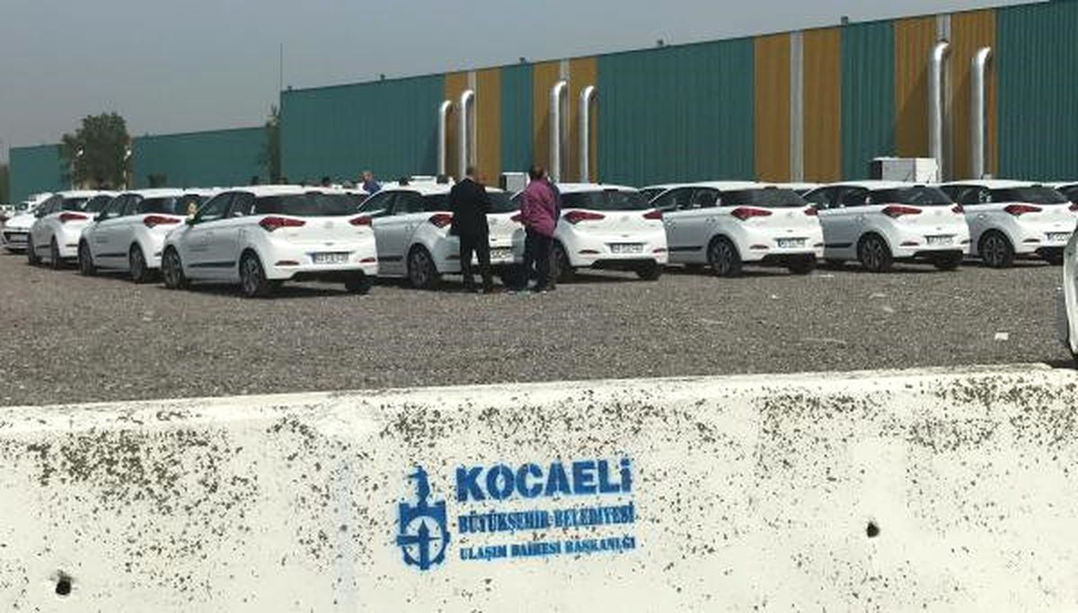 Fg Plakalı Otomobiller Otoparka Çekildi