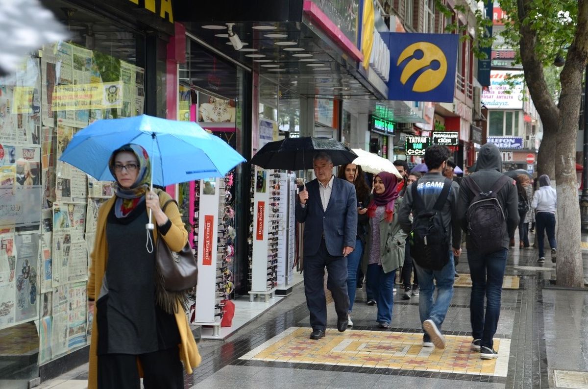 Malatya\'da Sağanak Yağış Etkili Oldu
