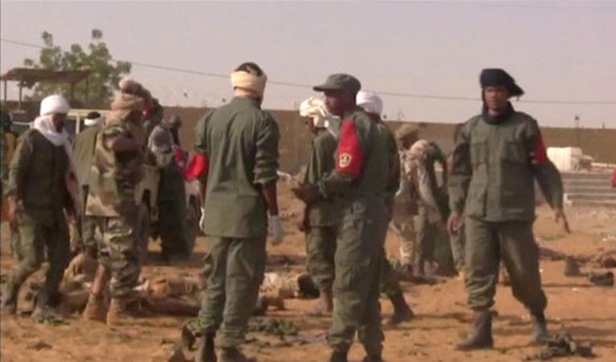 Mali\'de Askeri Konvoya Mayınlı Tuzak: 10 Ölü, 9 Yaralı