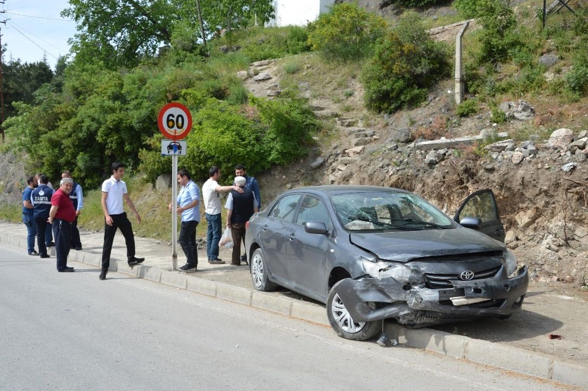 Niksar\'da Trafik Kazası: 1 Yaralı