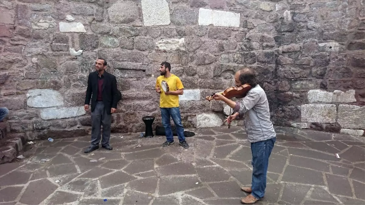 Ankara Kalesi Onların Ekmek Kapısı