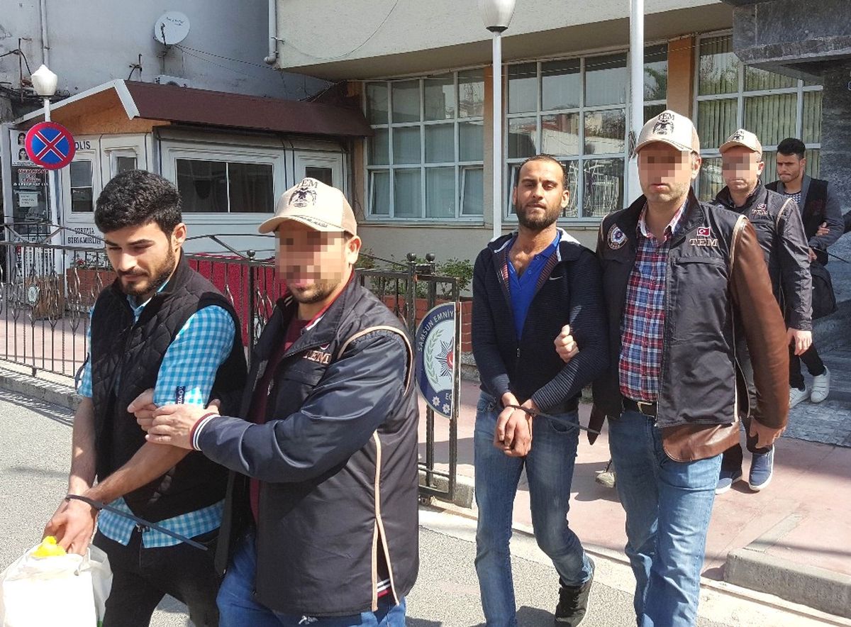 Samsun\'da Iraklı 5 Deaş Şüphelisi Adliyeye Sevk Edildi