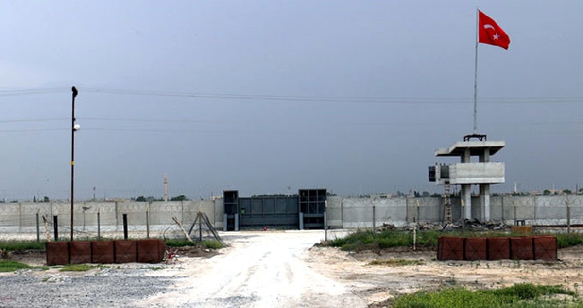 Suriye Sınırındaki Türk Bayrağının Yeri Değiştirildi