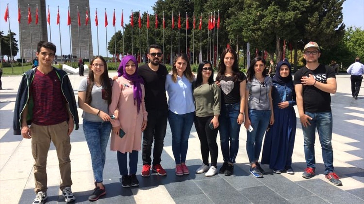 Üniversite Öğrencileri Çanakkale\'yi Gezdi