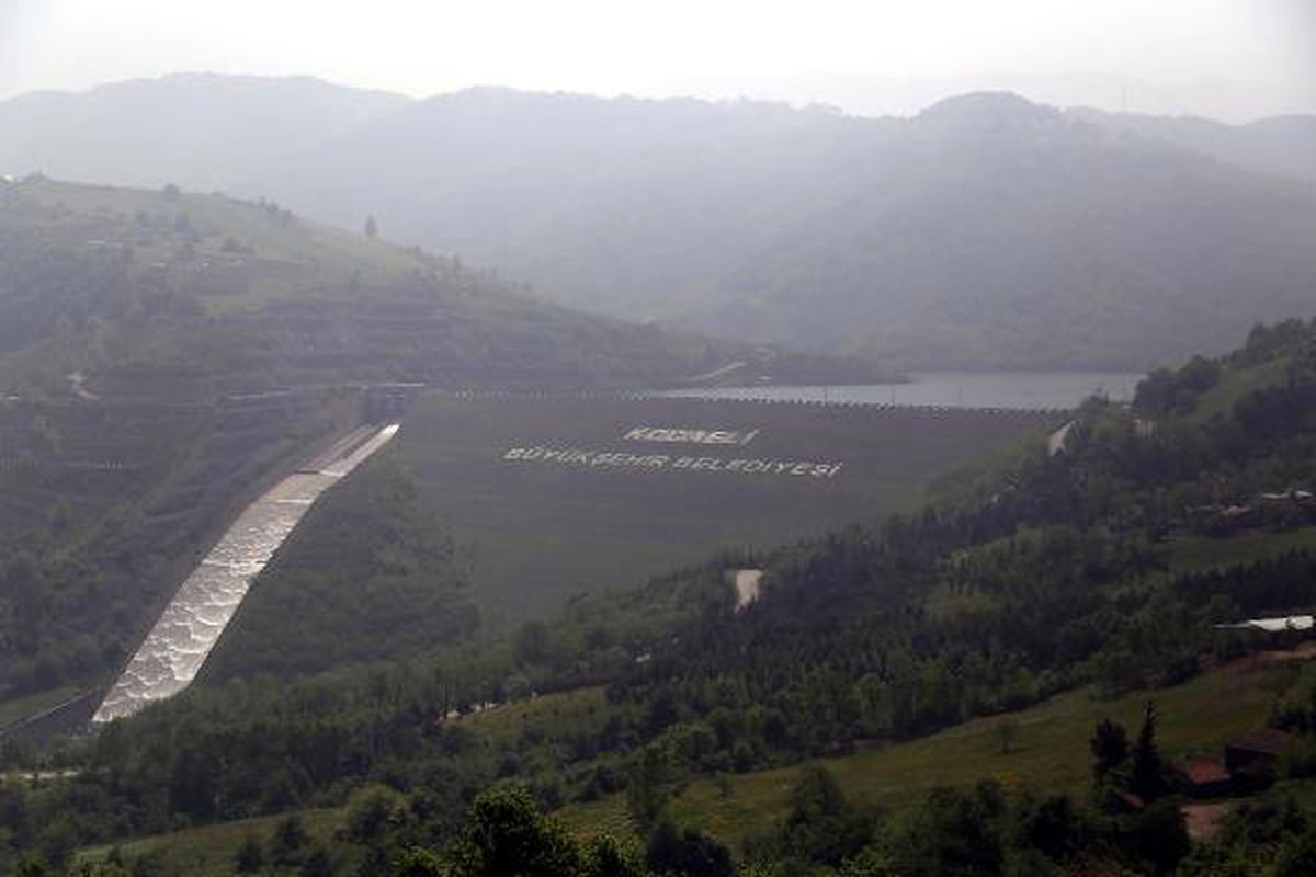 Yuvacık Barajı Dolunca Kapaklar Açıldı