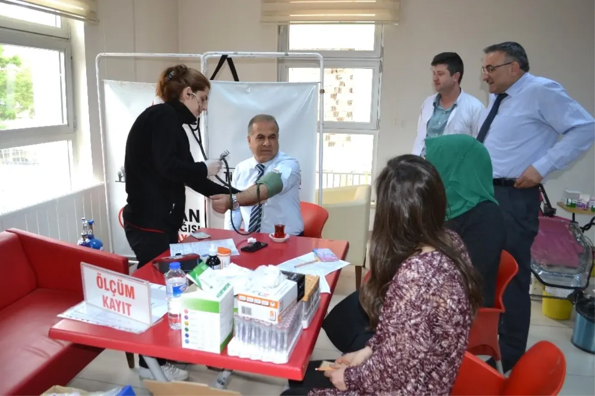 Aile ve Sosyal Politikalar İl Müdürlüğü Personelinden Kan Bağışı