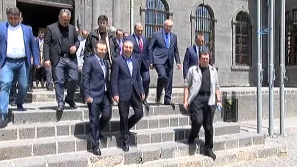 AK Parti Genel Başkan Yardımcısı Mehdi Eker: "Ak Parti Çok Mutlu, Çok Mesut"