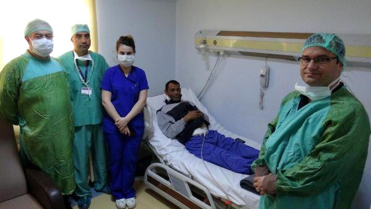 Ameliyat Sonrası İlk İşi Kana Kana Su İçmek Oldu