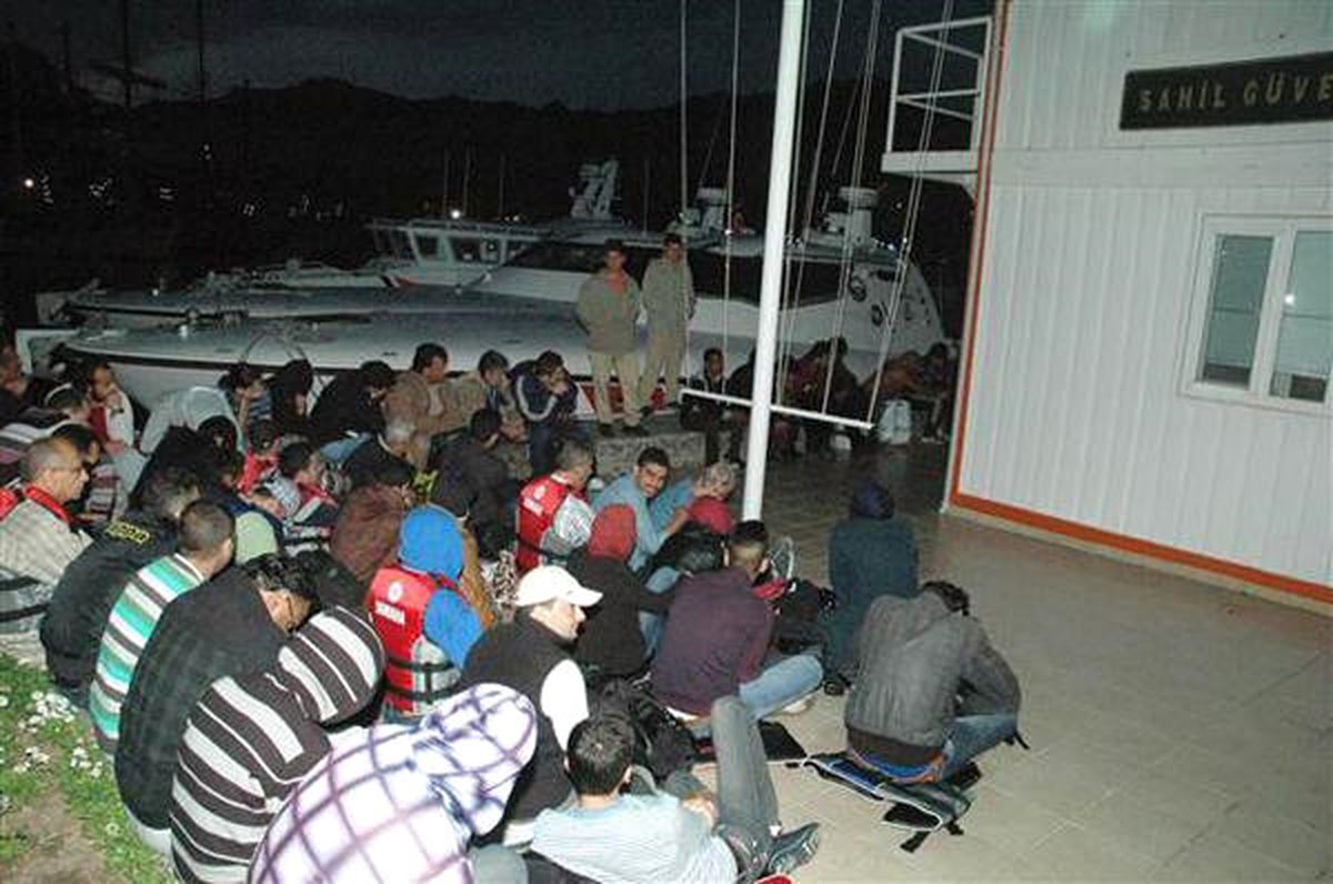 Antalya\'da 27 Kaçak Göçmen Yakalandı