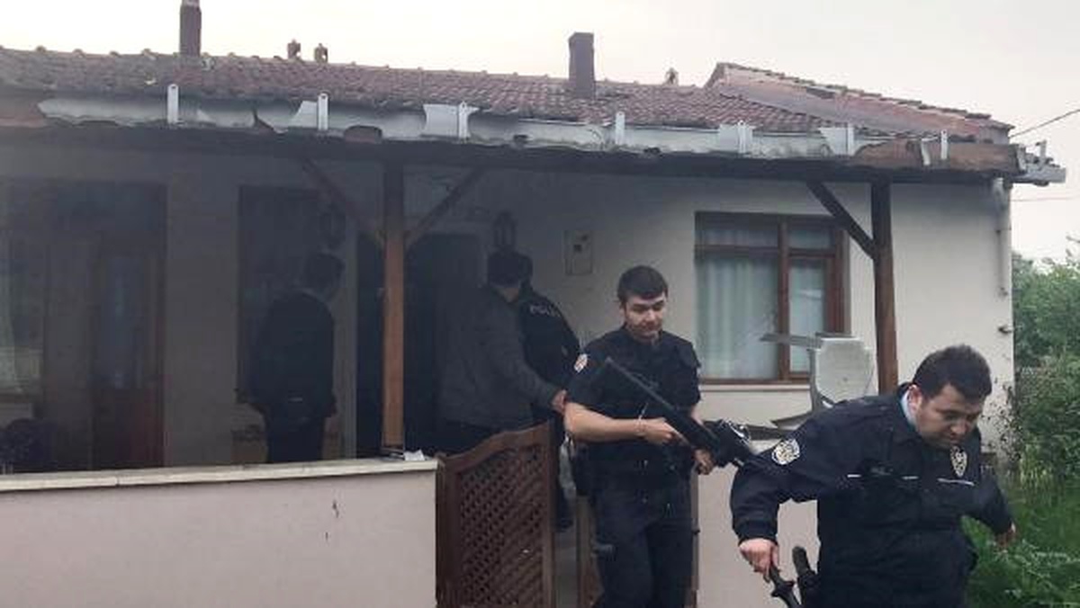 Baltayla Korku Saçan Şizofreni Hastası Biber Gazıyla Etkisiz Hale Getirildi