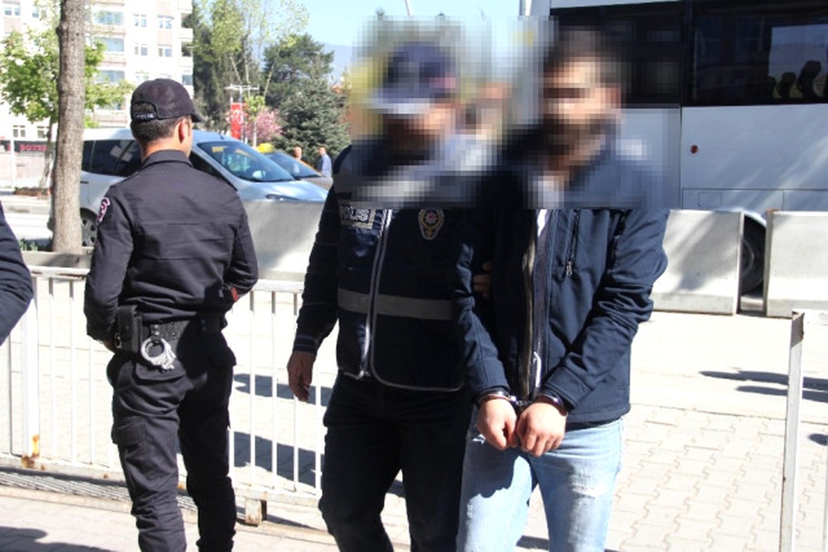 Bolu\'da 14 Fetö Şüphelisi Adliyeye Sevk Edildi