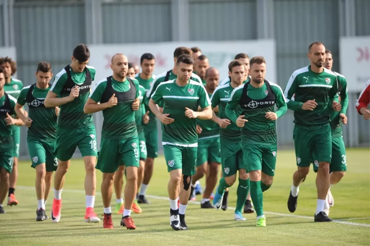 Bursaspor\'da Batalla Şoku