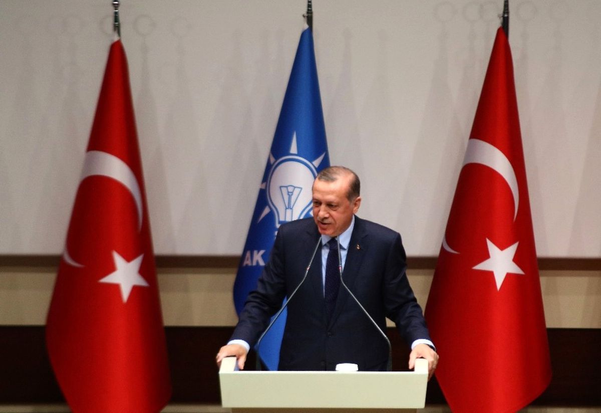 Cumhurbaşkanı Erdoğan ve Başbakan Yıldırım, Parti Genel Merkezinde Bir Araya Geldi