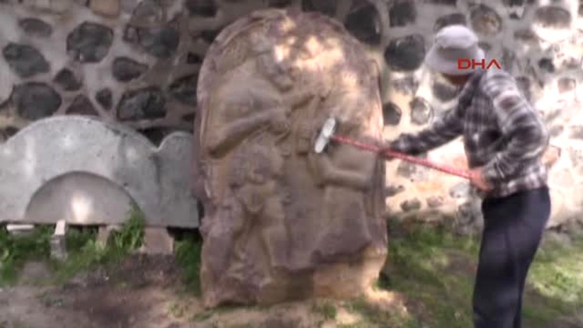 Ereğli\'deki 2 Bin 700 Yıllık Kayıp Stel Bulundu