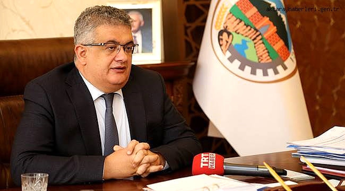 İranlı Sığınmacıların Vali Pekmez\'i Ziyareti