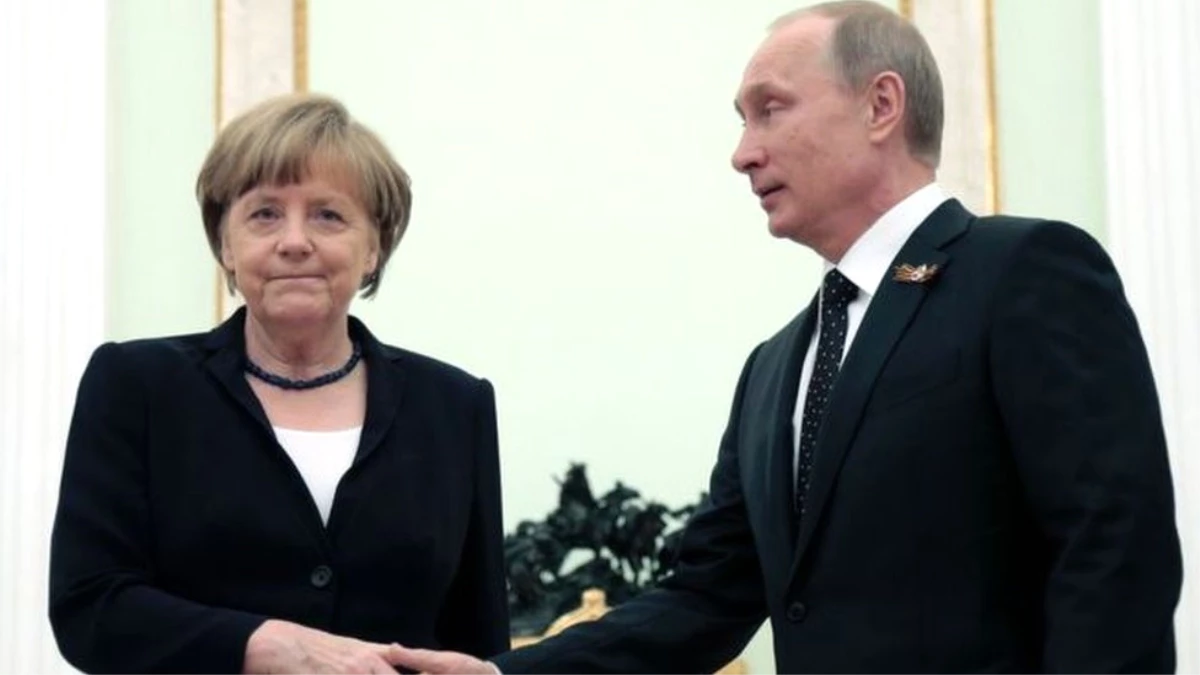 Merkel Putin\'le Görüşüyor: Gündem Suriye ve Kırım