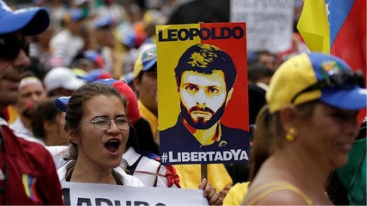 Venezüela\'da Siyasi Tutuklular İçin Protesto Gösterisi
