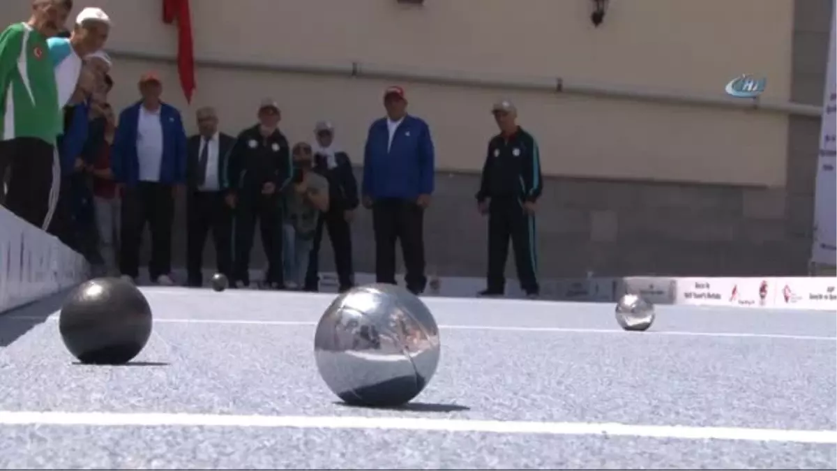 Yetişkin Gençler Bocce Ligi" Start Aldı