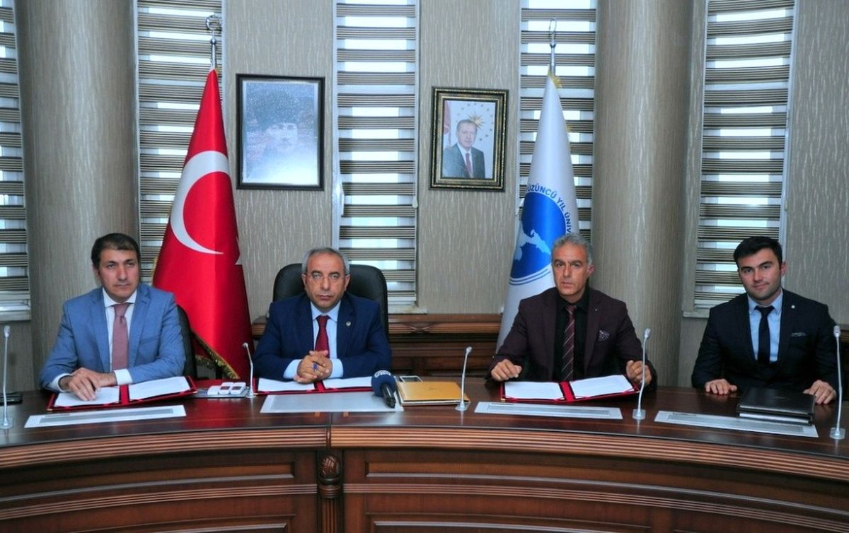 Yyü\'den Gevaş İlçe Milli Eğitim Müdürlüğüne Eğitim Desteği