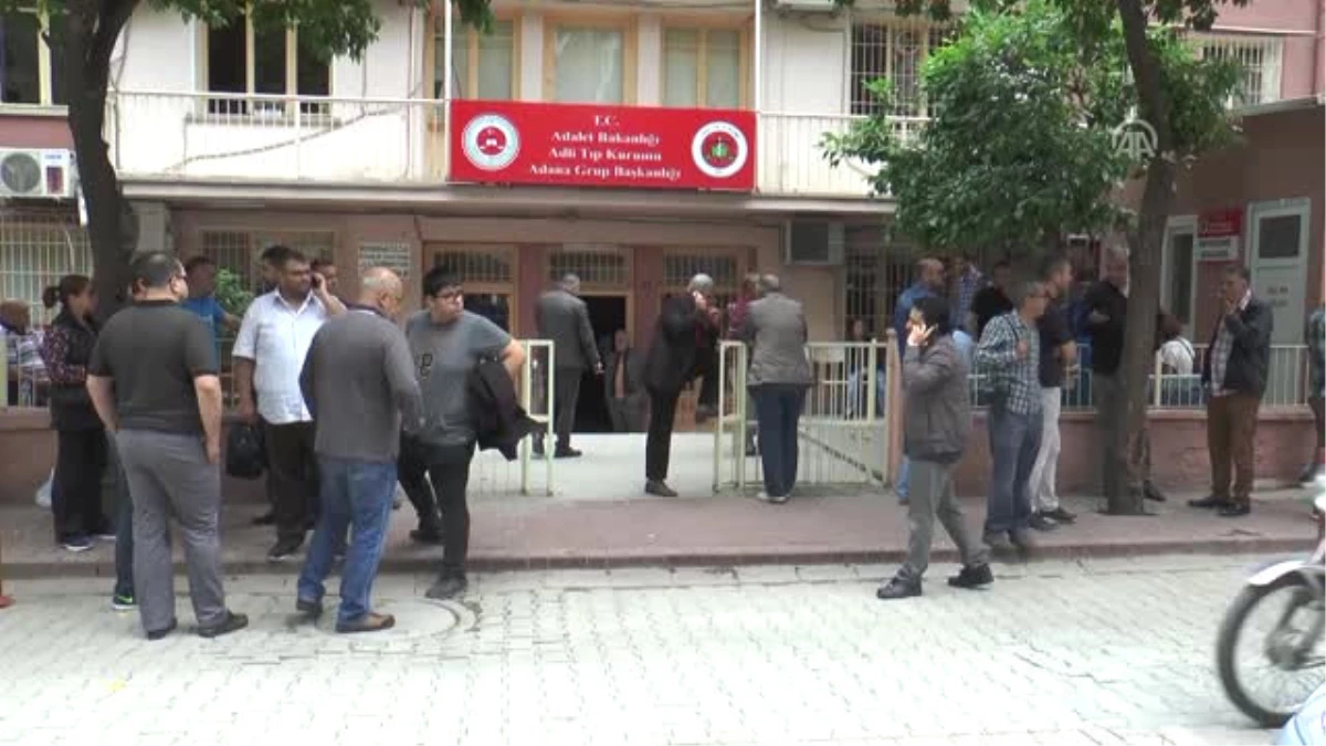 Adana\'da Bir Evde 6 Ceset Bulunması - Cenazeler Teslim Alındı