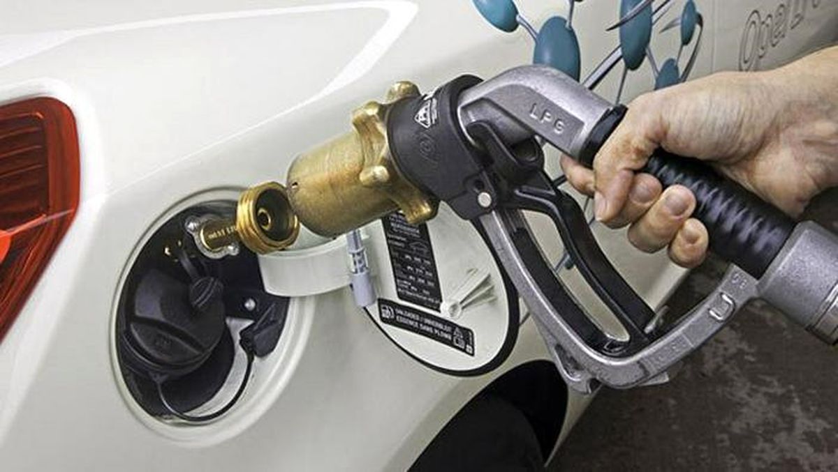 Benzin ve Motorinde İndirim Bekleniyor