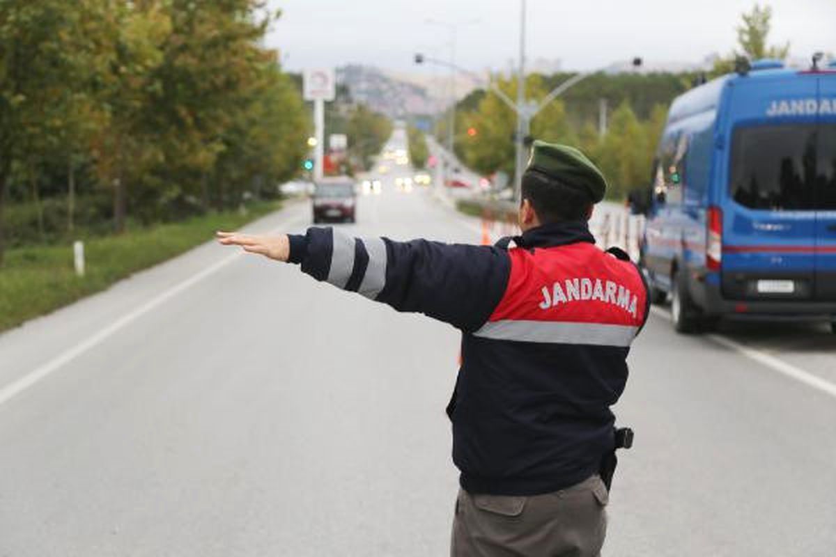 Beypazarı\'nda Tarım İşçilerini Taşıyan Araçlar Denetlendi