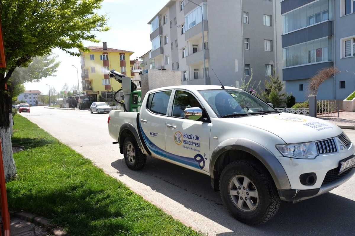 Bozüyük Belediyesi Haşere ile Mücadeleye Devam Ediyor