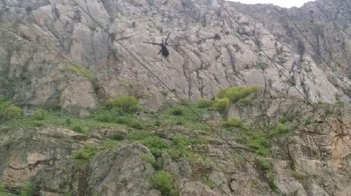 Dağda Mahsur Kalan 3 Kişi Mehmetçik ve Afad Tarafından Kurtarıldı