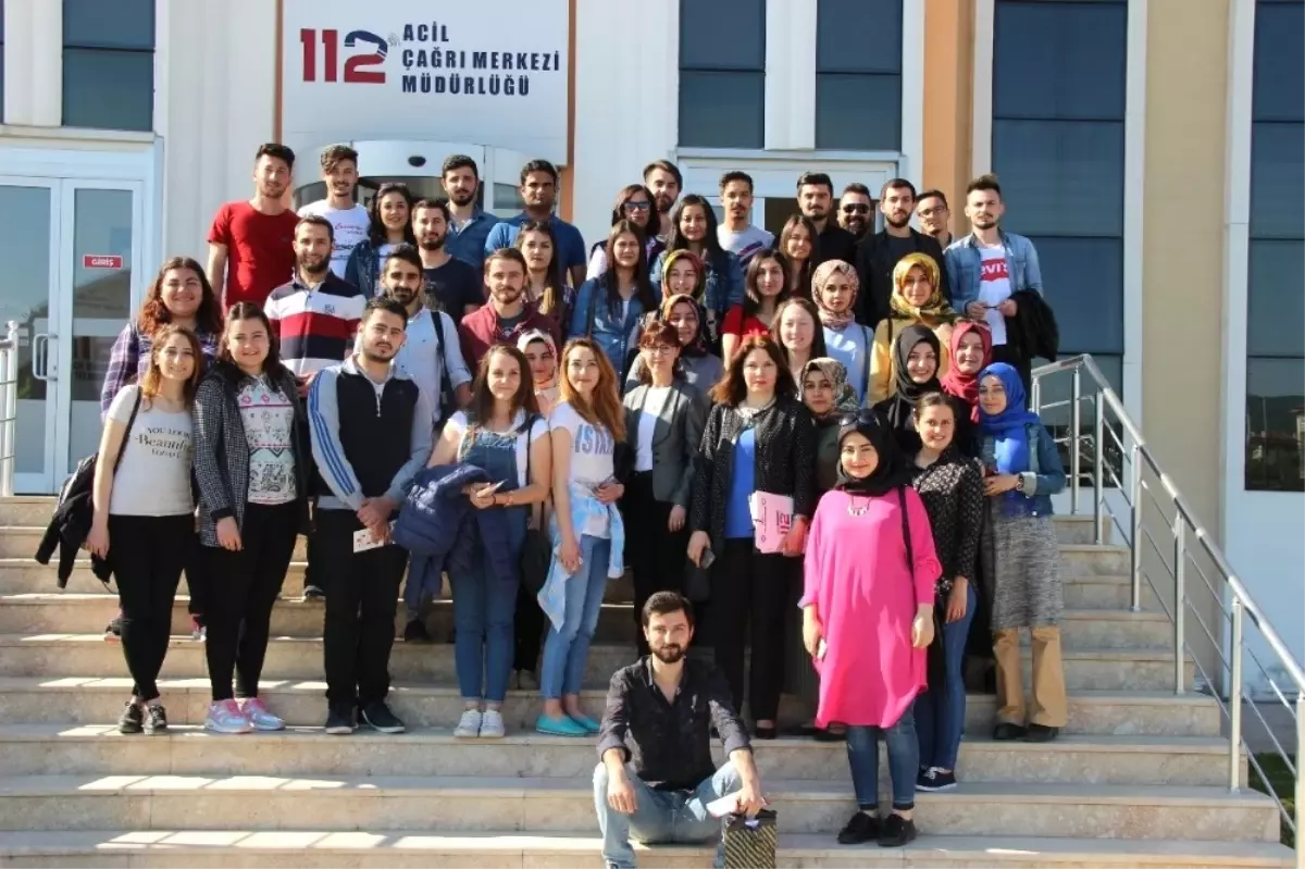 Düzce Üniversitesi Öğrencileri 112 Acil Çağrı Merkezini Ziyaret Etti