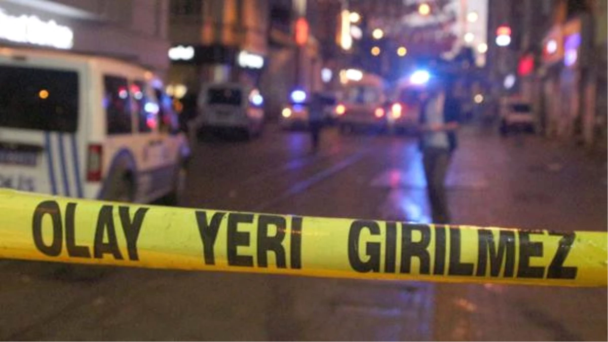 İstanbul\'da Çöpten Bavul İçinde İkiye Katlanmış Kadın Cesedi Çıktı