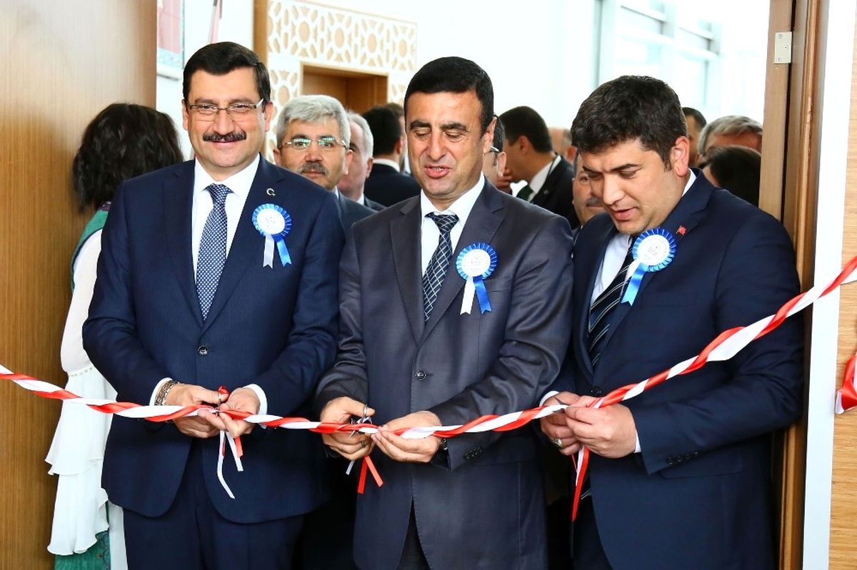 Keçiören\'de \'Mesleki ve Teknik Eğitim Fuarı\' Açıldı