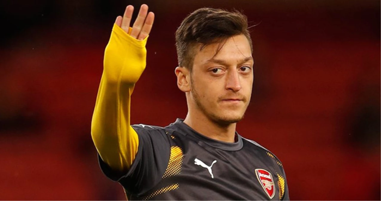 Mesut Özil: Bana Fenerbahçe\'yi Soruyorlar, Arsenal\'da Kalacağım