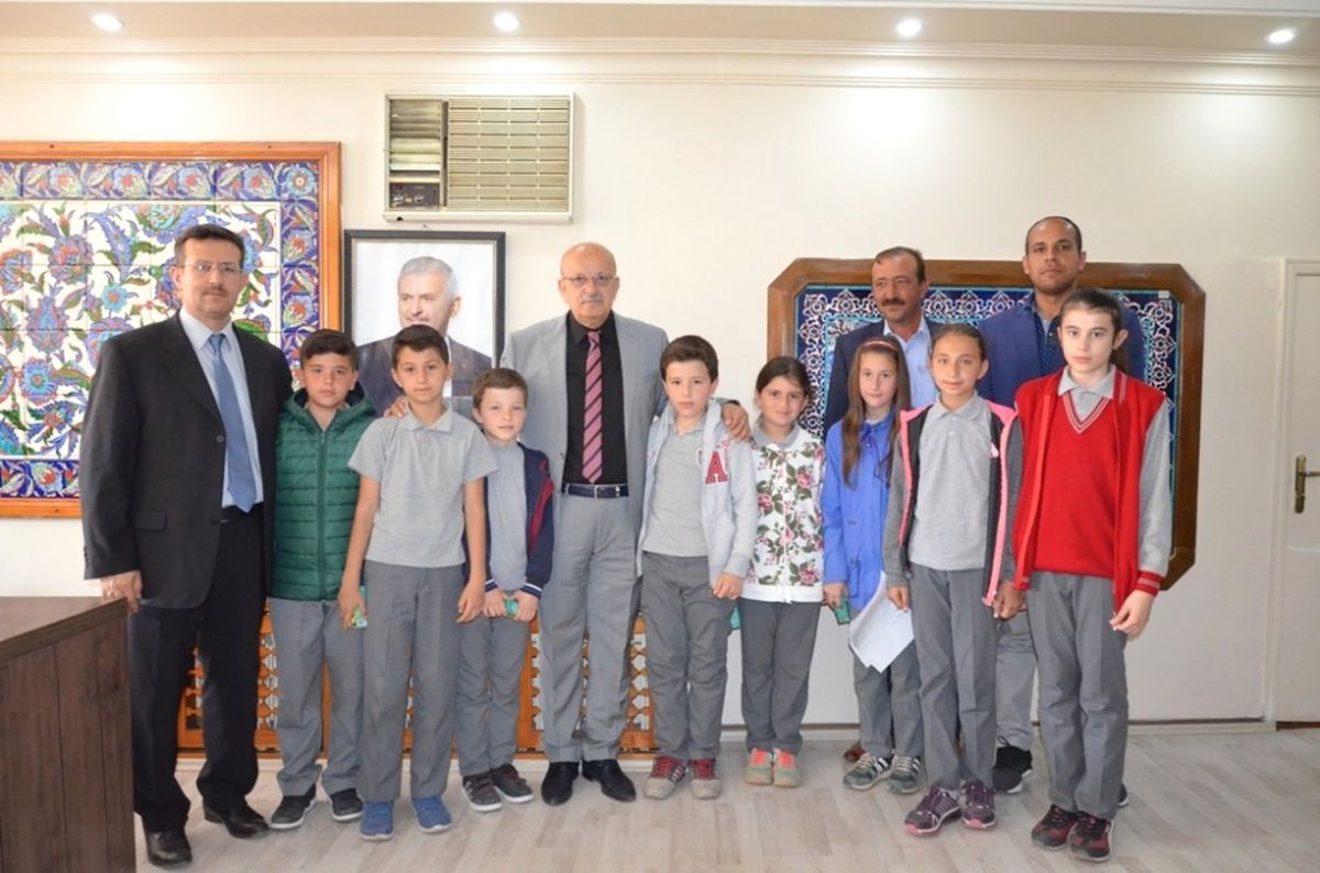 Minikler Okulları İçin Başkanın Kapısını Çaldı