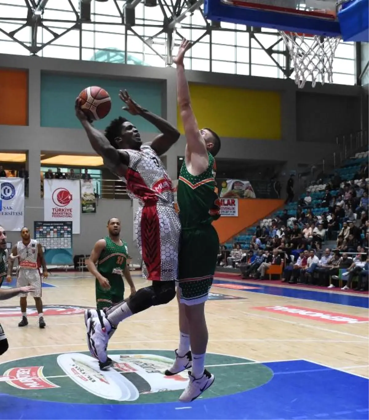 Muratbey Uşak-Banvit: 86-103