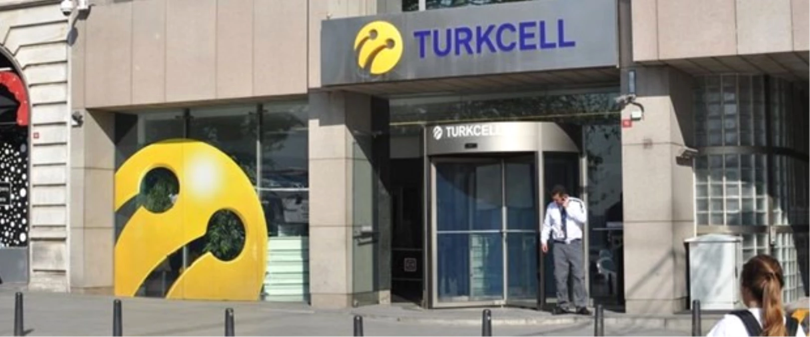 Turkcell\'in İskandinav Ortağından Hisse Satışı