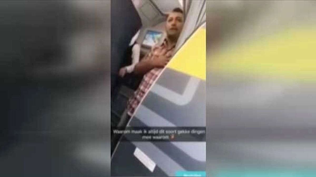 Uçakta Yumruklar Havada Uçuştu