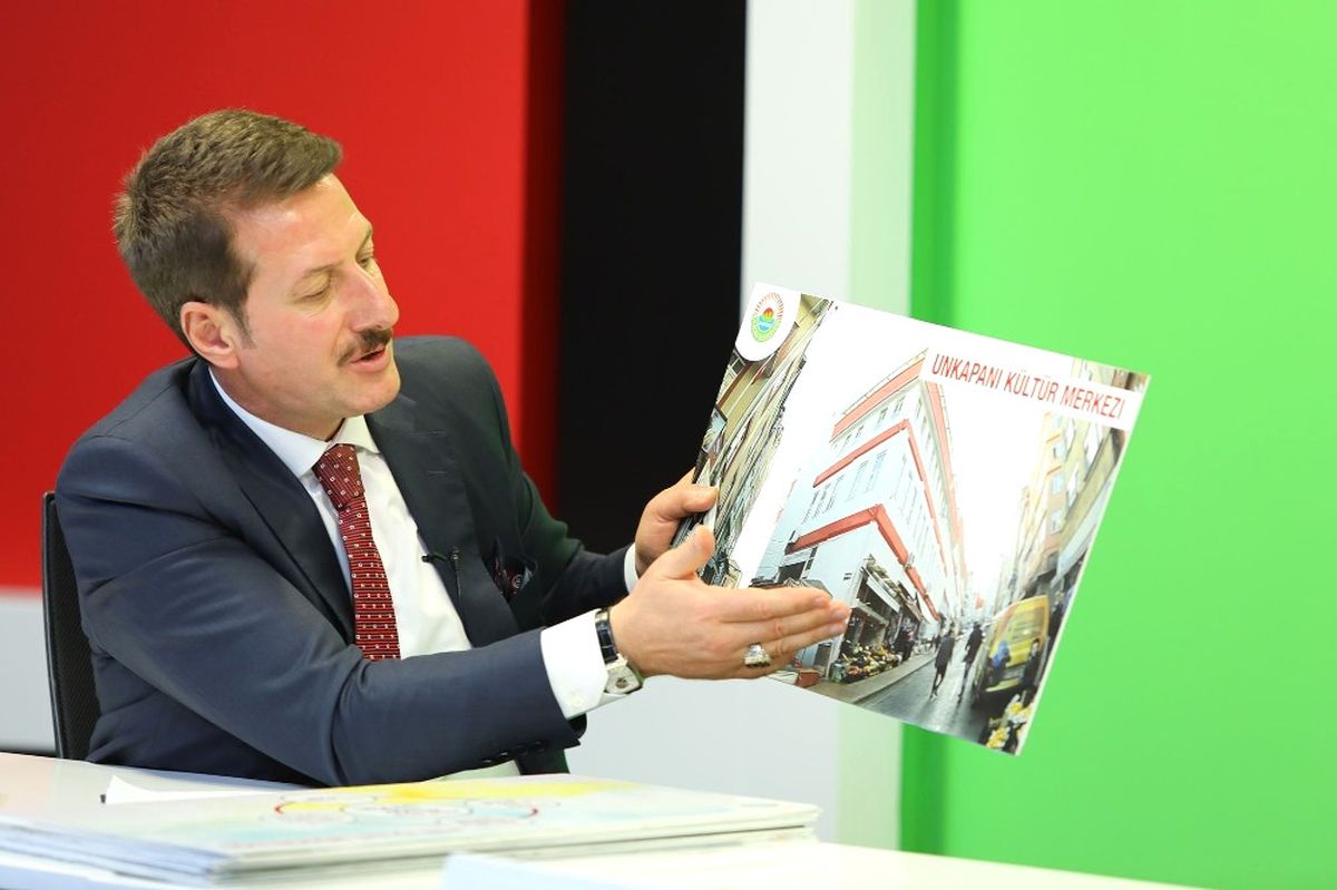 Unkapanı Kültür Merkezi" Yıkılıyor