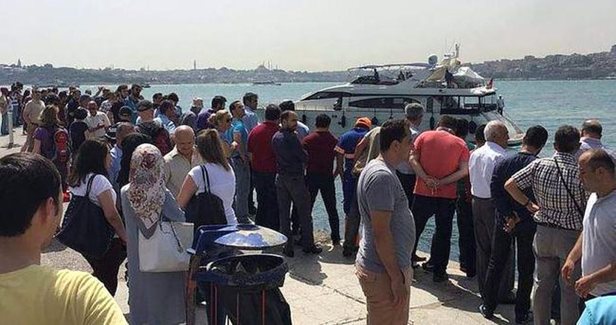 Üsküdar\'da Denize Düşen Genç Kız Kurtarıldı