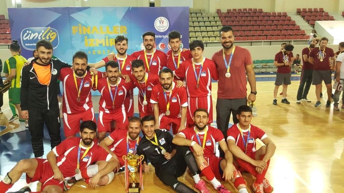 Aiçü Futsal\'da Türkiye 2\'ncisi Oldu